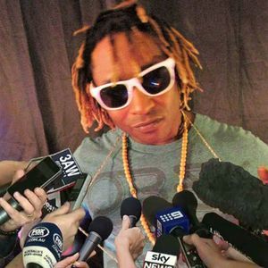 Meet your Posher, Barry